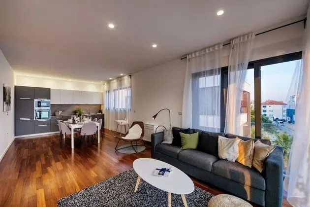 Panoramic Apart Daire, 3 Yatak Odası, Kişiye Özel Havuzlu, Deniz Manzaralı