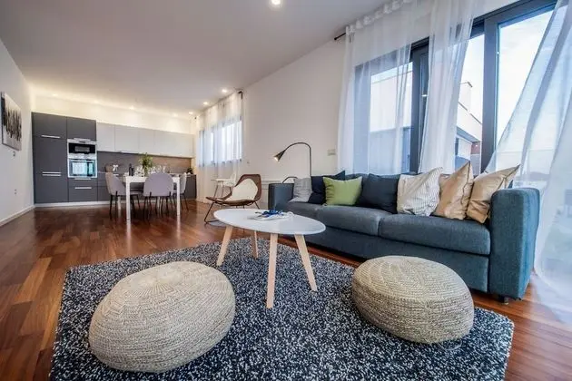 Panoramic Apart Daire, 3 Yatak Odası, Kişiye Özel Havuzlu, Deniz Manzaralı