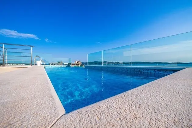 Panoramic Apart Daire, 3 Yatak Odası, Kişiye Özel Havuzlu, Deniz Manzaralı