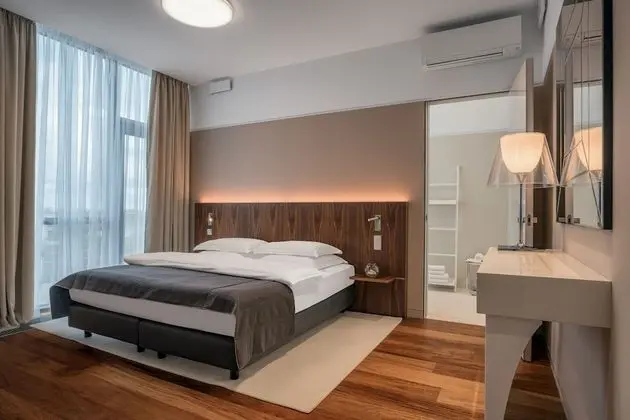 Royal Süit, 2 Yatak Odası, Şömine, Göl Manzaralı