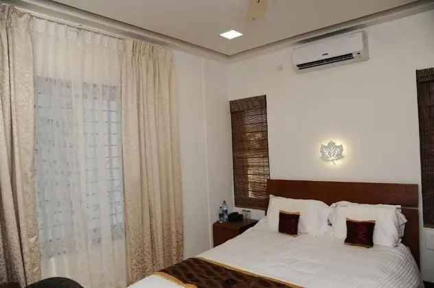 Deluxe Tek Büyük Yataklı Oda, 1 Büyük (Queen) Boy Yatak