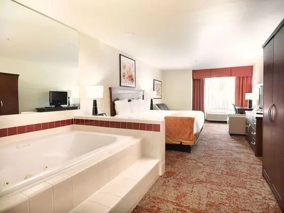 Standard King, Jetted Tub, Non Smoking
