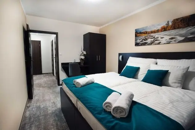 Business Tek Büyük Yataklı Oda