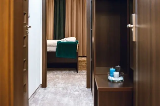 Business Tek Büyük Yataklı Oda