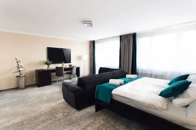 Deluxe Tek Büyük Yataklı Oda