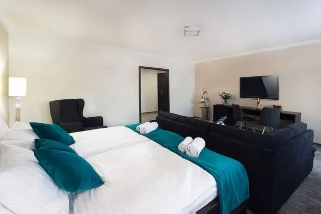 Deluxe Tek Büyük Yataklı Oda