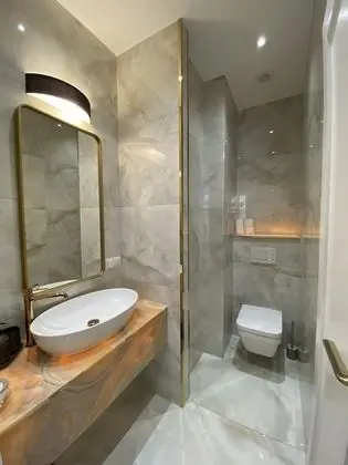 Deluxe Stüdyo Süit
