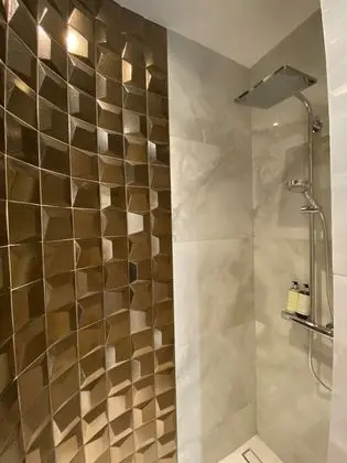 Deluxe Stüdyo Süit