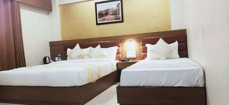 Deluxe Üç Kişilik Oda