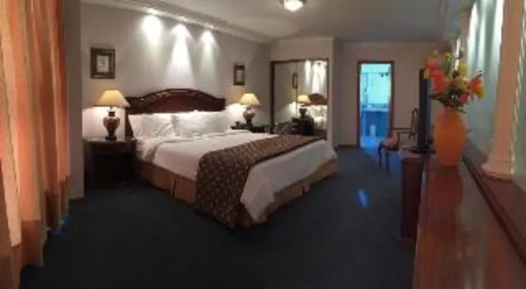 SUITE