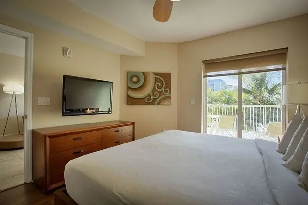 Süit, Birden Çok Yatak, Engellilere Uygun, Havuz Manzaralı (2 Bedroom Suite ADA)
