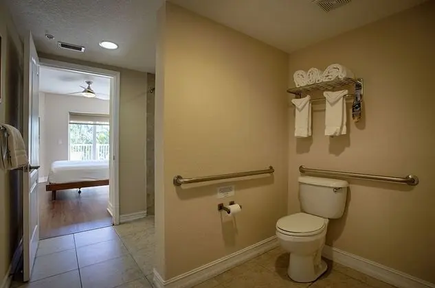 Süit, Birden Çok Yatak, Engellilere Uygun, Havuz Manzaralı (2 Bedroom Suite ADA)