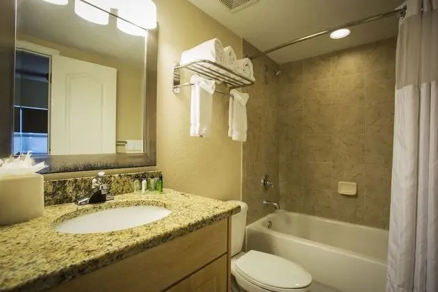 Süit, Birden Çok Yatak, Havuz Manzaralı (2 Bedroom Suite)
