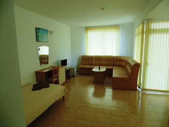Deluxe Stüdyo, Balkon, Kısmi Deniz Manzaralı
