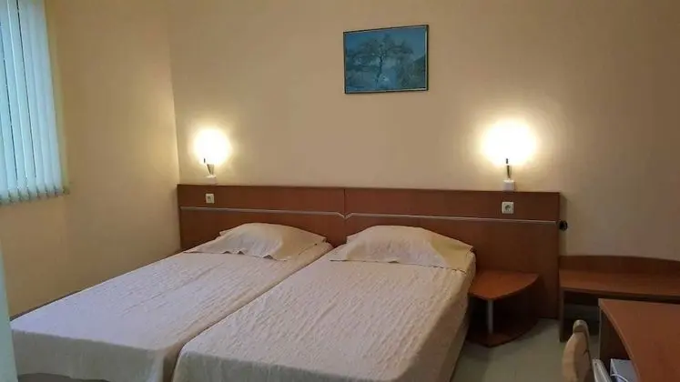 Economy Tek Büyük veya İki Ayrı Yataklı Oda, Balkon, Şehir Manzaralı