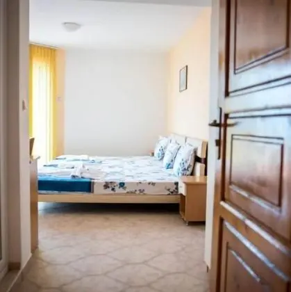Standard Üç Kişilik Oda, Balkon, Kısmi Deniz Manzaralı