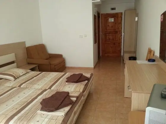 Superior Tek Büyük veya İki Ayrı Yataklı Oda, Balkon, Kısmi Deniz Manzaralı