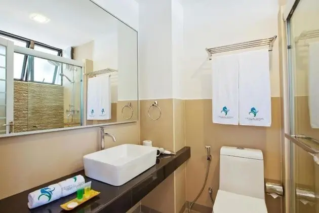 Deluxe Tek Büyük Yataklı Oda, Balkon, Şehir Manzaralı