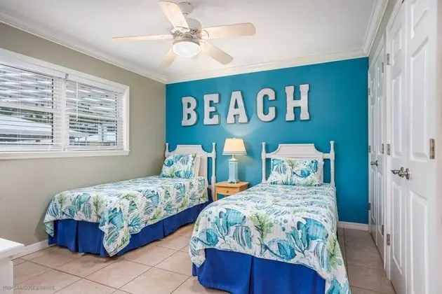 Daire (Crystal Sands & Seahorses Beach Villa)