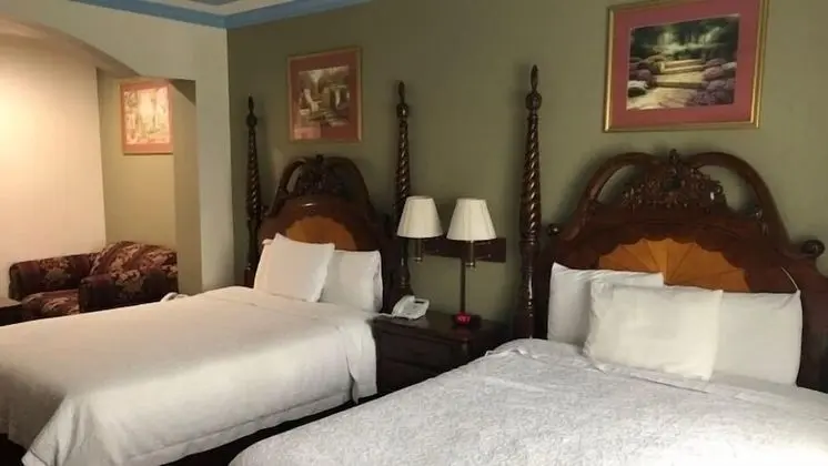 Comfort Tek Büyük Yataklı Oda