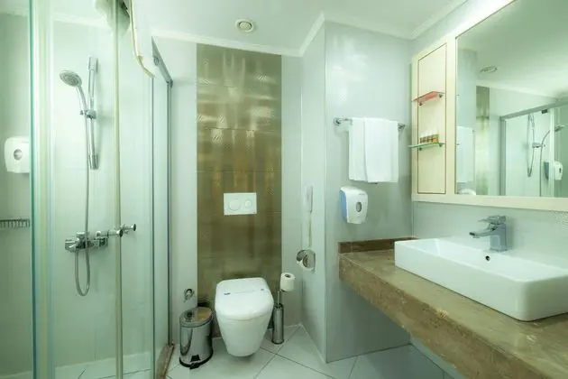https://images.etstur.com/imgproxy/resize/2560x1440/files/images/hotelImages/etsrooms/521/Crystal_Waterworld_Aqua_Collection_20251130215350_0.jpg
