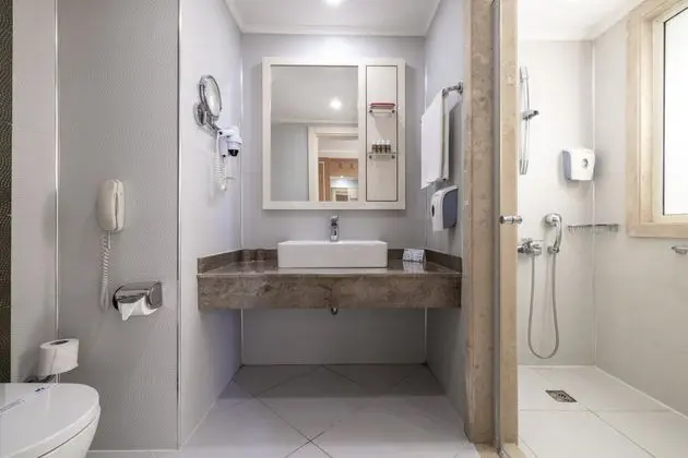 https://images.etstur.com/imgproxy/resize/2560x1440/files/images/hotelImages/etsrooms/521/Crystal_Waterworld_Aqua_Collection_20251130215511_2.jpg