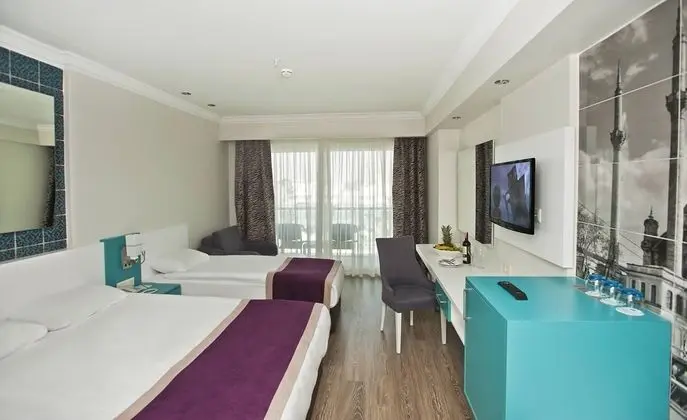 https://imagessl.etstur.com/files/images/hotelImages/test/TR/51718/l/oda--4-.jpg