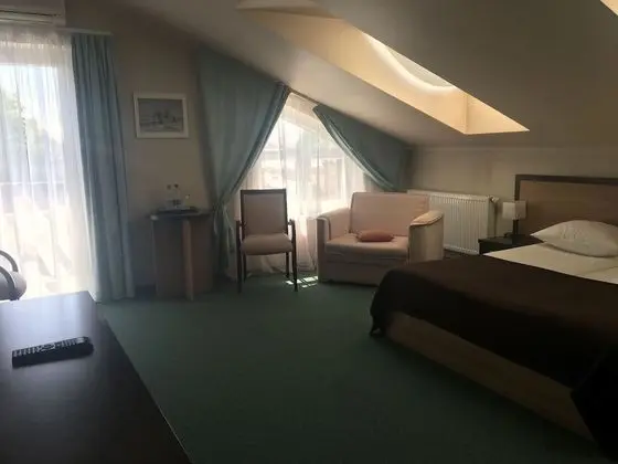 Superior Tek Büyük Yataklı Oda (Attic)
