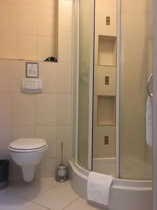 Superior Tek Büyük Yataklı Oda (Attic)