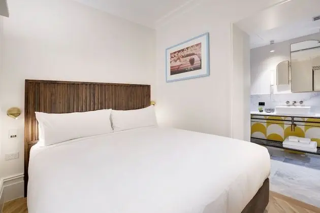 Comfort Tek Büyük Yataklı Oda, 1 En Büyük (King) Boy Yatak, Banyolu/Duşlu (Cosy)