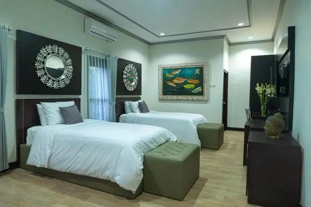 Villa (12 Bedrooms)