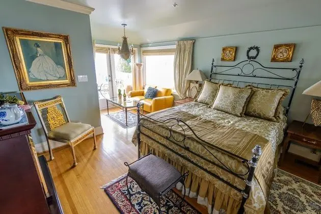 Deluxe Süit, 1 Büyük (Queen) Boy Yatak, Şehir Manzaralı, Deniz Üstü (Balcony & Double Jacuzzi )