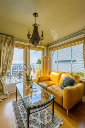 Deluxe Süit, 1 Büyük (Queen) Boy Yatak, Şehir Manzaralı, Deniz Üstü (Balcony & Double Jacuzzi )