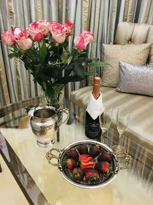 Deluxe Süit, 1 Büyük (Queen) Boy Yatak, Şehir Manzaralı, Deniz Üstü (Balcony & Double Jacuzzi )