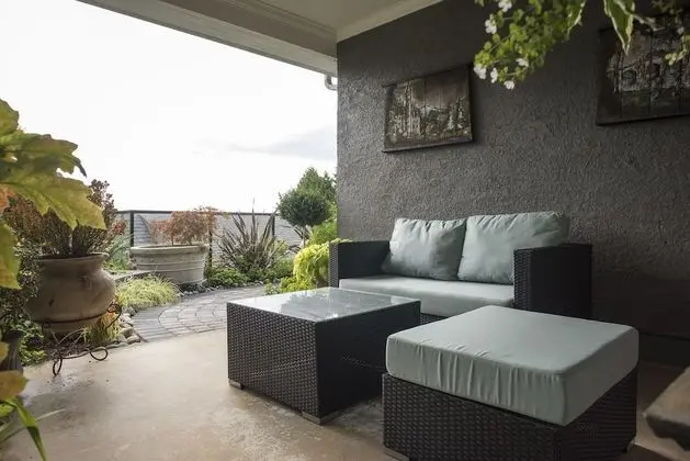 Luxury Süit, 1 Büyük (Queen) Boy Yatak, Şehir Manzaralı, Deniz Üstü (Patio & Double Jacuzzi)