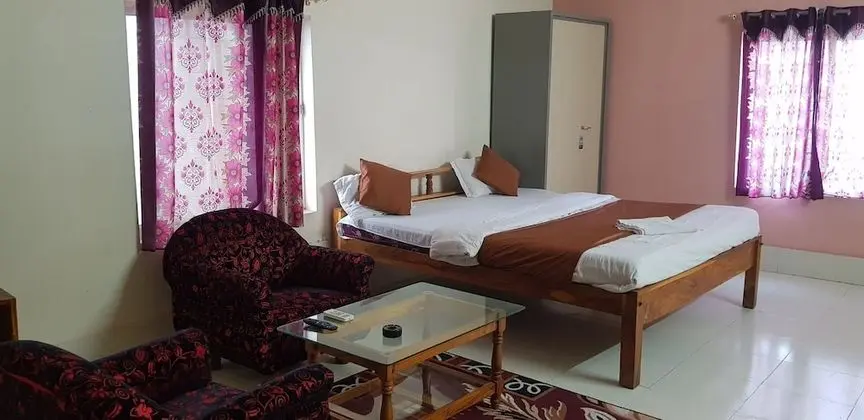 Deluxe Tek Büyük Yataklı Oda, 1 Büyük (Queen) Boy Yatak, Sigara İçilebilir