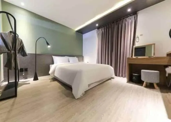 Deluxe Tek Büyük Yataklı Oda