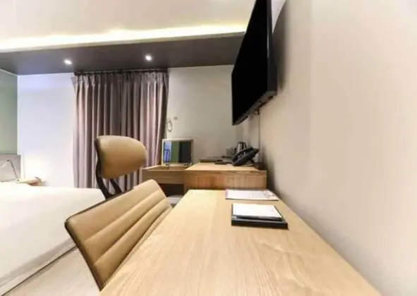 Deluxe Tek Büyük Yataklı Oda