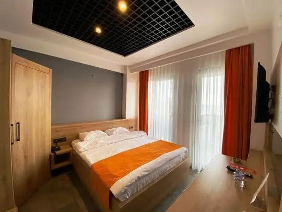 Deluxe Oda Balkonlu, Sokak Manzaralı, Balkonlu