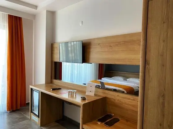 Deluxe Oda Balkonlu, Sokak Manzaralı, Balkonlu