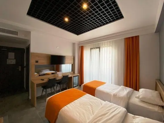 Twin, Şehir Manzaralı, Fransız Balkonlu