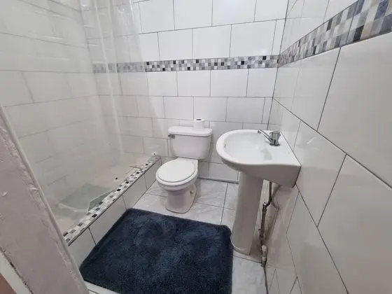 Basic Tek Büyük veya İki Ayrı Yataklı Oda