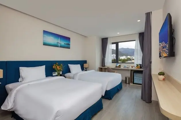 Superior Oda, Balkon, Şehir Manzaralı