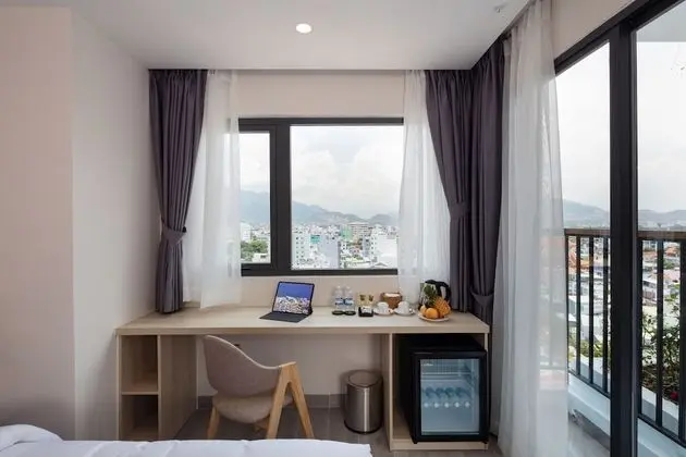 Superior Oda, Balkon, Şehir Manzaralı