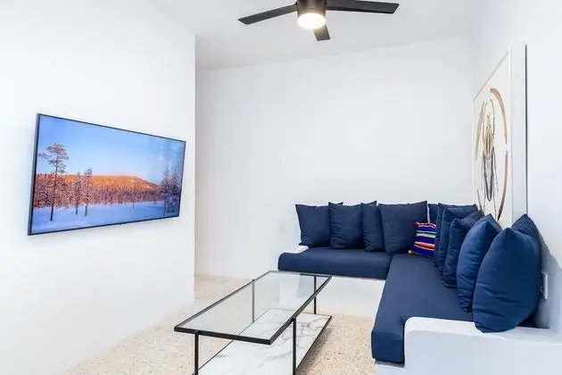 Cuale Condos 2 Bedroom #203 Romantic Zone