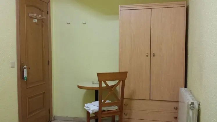 1 Çift Kişilik Veya 2 Tek Kişilik Yatak With Shared Bathroom