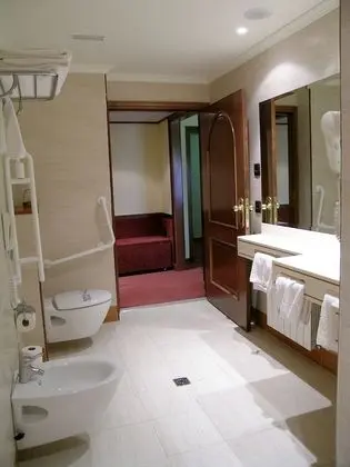Standard Tek Büyük veya İki Ayrı Yataklı Oda