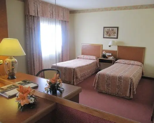 Üç Kişilik Oda (2 Adults + 1 Child)