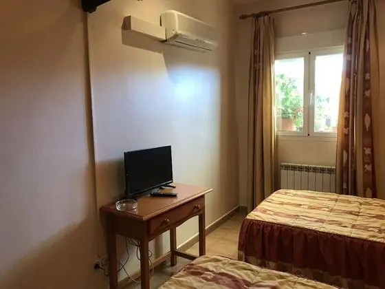 Tek Büyük veya İki Ayrı Yataklı Oda