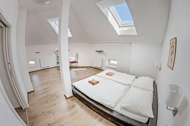 2. Double Room, 1 Double Bed, Private Bathroom